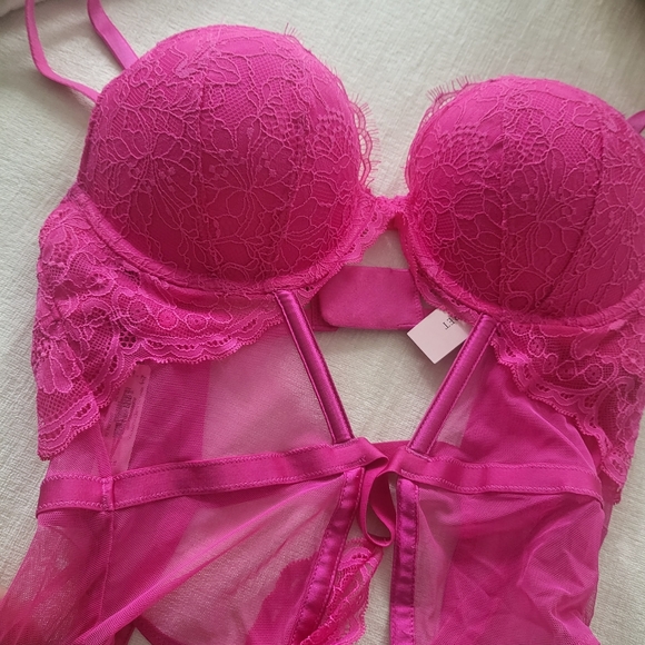 Push-up Cutout Lace Teddy - Picture 6 of 6